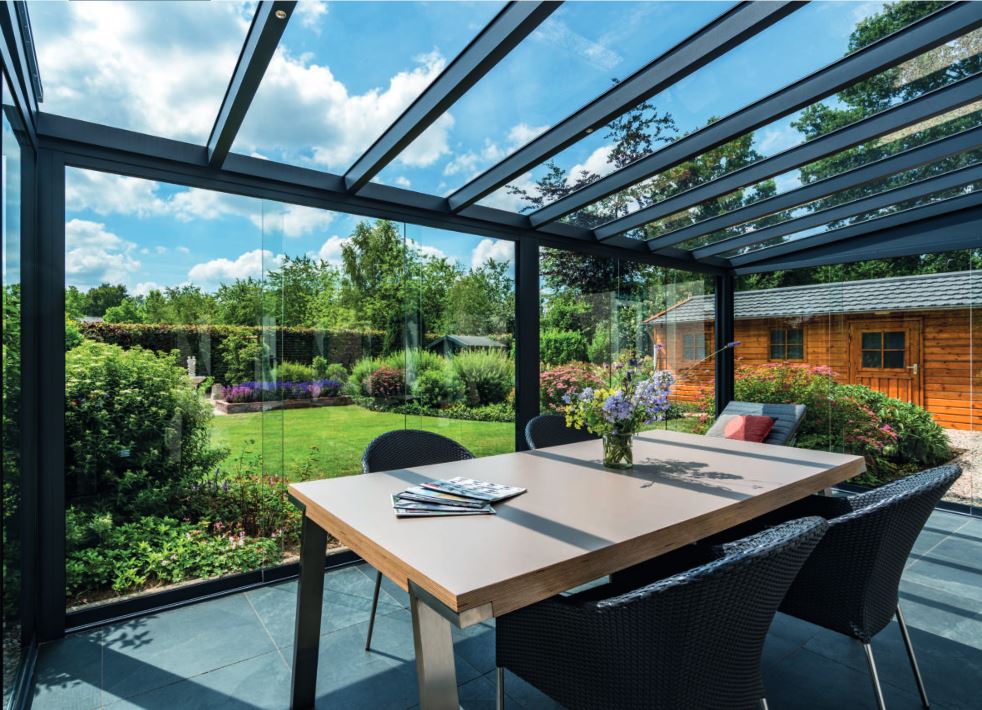 GIALLO GLAS - Terrassenüberdachung mit VSG Echtglas und Alu-Unterkonstruktion