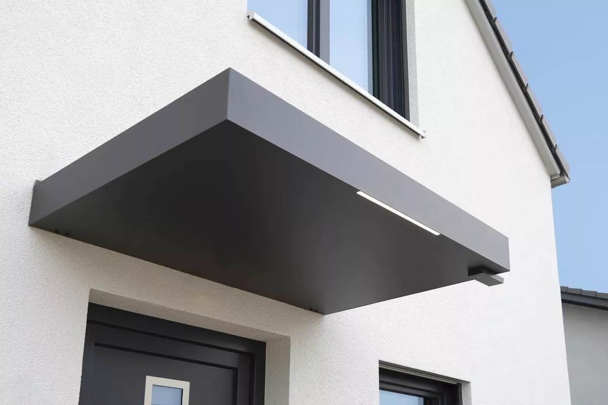 Hamburg Extra 160 anthrazit Rechteckvordach BS Plus ohne Bewegungsmelder Wasserspeier rechts